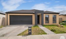 19 Anton Drive, Alfredton