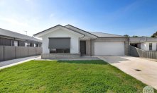 3/9A Clarke Street, Miners Rest