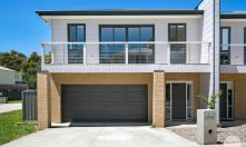 26 Lucia Crescent, Mount Clear